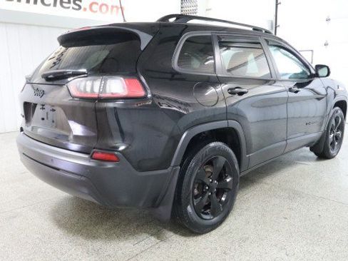 Used 2020 Jeep Cherokee Latitude Plus AWD/4WD image 6