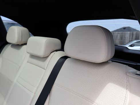 Used 2026 Mercedes-Benz GLC 300 4MATIC image 18