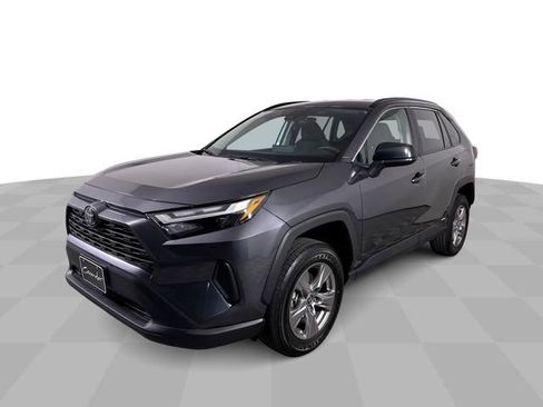 Used 2025 Toyota RAV4 LE image 4