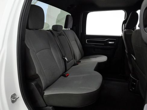 Used 2024 RAM 2500 Big Horn AWD/4WD image 18