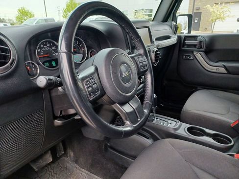 Used 2017 Jeep Wrangler Unlimited Sport AWD/4WD image 10