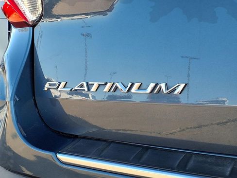 Used 2020 Ford Explorer Platinum w/ Premium Technology Package image 7