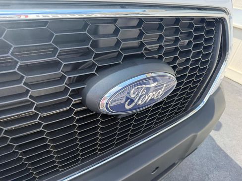 Used 2025 Ford Transit 250 Low Roof w/ Exterior Upgrade Package RWD image 31
