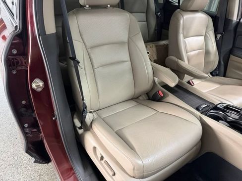 Used 2017 Honda Ridgeline RTL-E image 22