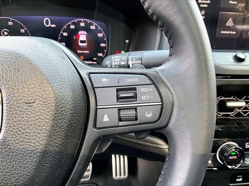 Used 2025 Honda Accord Sport image 30