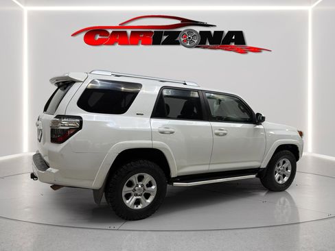 Used 2016 Toyota 4Runner SR5 image 11