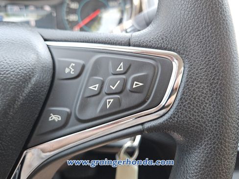 Used 2017 Chevrolet Cruze LT FWD image 20