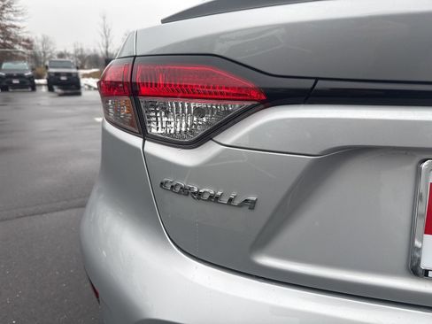 Used 2024 Toyota Corolla SE image 9