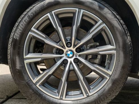 Used 2020 BMW X5 xDrive40i w/ M Sport Package AWD/4WD image 53