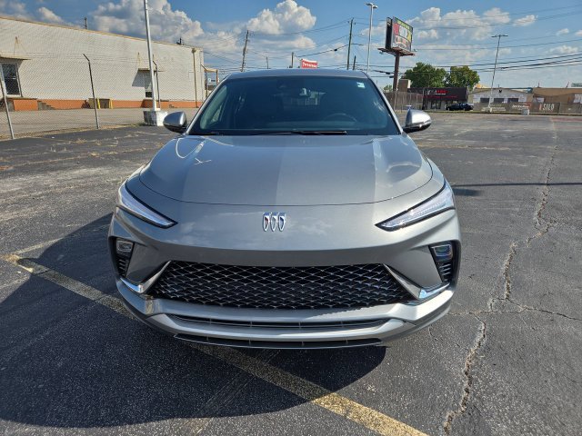 Used 2025 Buick Envista Avenir FWD image 3