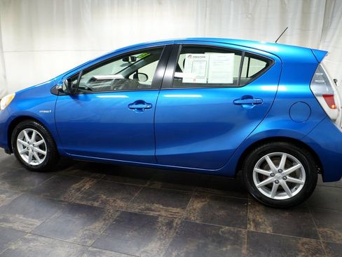 Used 2013 Toyota Prius C Three FWD image 7