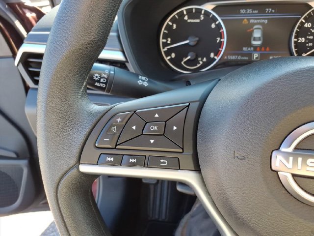 Used 2025 Nissan Altima 2.5 SV FWD image 18