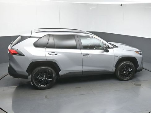 Used 2022 Toyota RAV4 XLE image 47