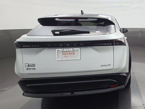 Used 2024 Nissan Ariya FWD image 6