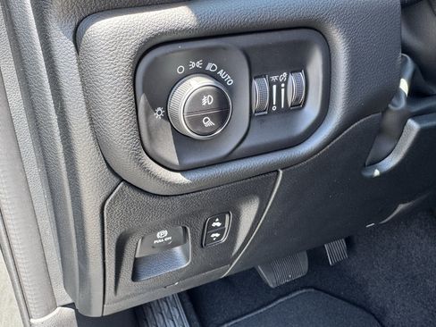 New 2026 RAM 1500 Big Horn AWD/4WD image 35