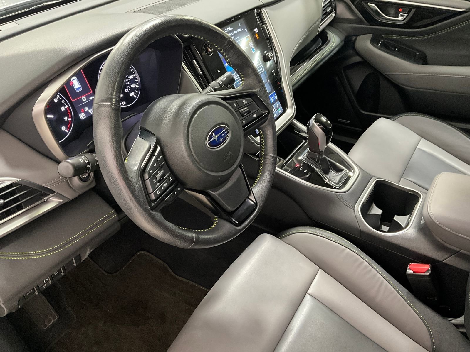 Used 2025 Subaru Outback Onyx Edition AWD/4WD image 14