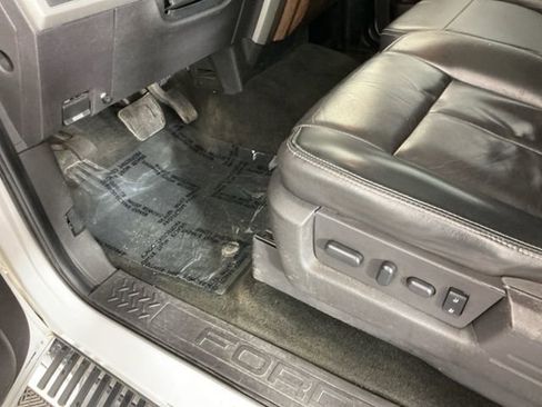 Used 2013 Ford F150 Lariat w/ Luxury Equipment Group AWD/4WD image 15