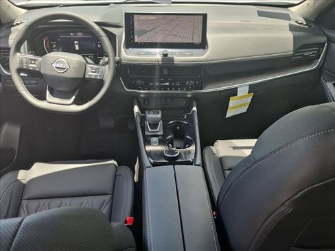 New 2026 Nissan Rogue Platinum w/ Platinum Premium Package AWD/4WD image 13
