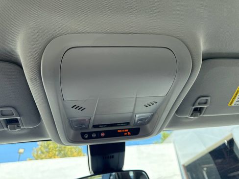 Used 2024 Chevrolet Equinox LS FWD image 19