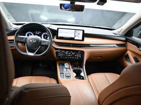 Used 2023 INFINITI QX60 Sensory w/ Vision Package AWD/4WD image 17