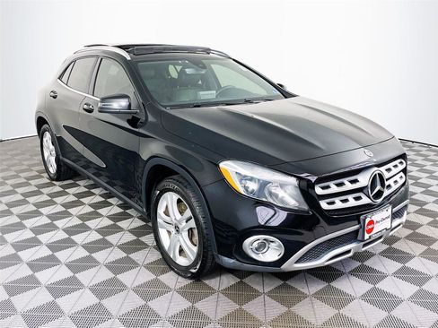 Used 2018 Mercedes-Benz GLA 250 4MATIC image 1