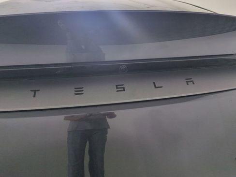 Used 2026 Tesla Model Y Long Range image 13