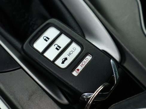 Used 2019 Honda Accord Sport image 22