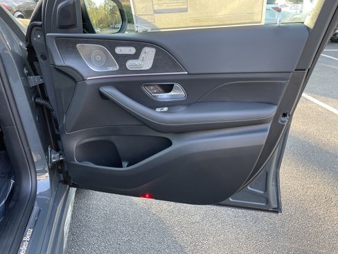 New 2026 Mercedes-Benz GLS 450 4MATIC image 45