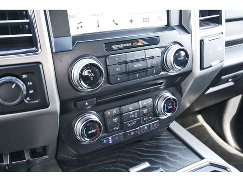 Used 2018 Ford F150 Platinum AWD/4WD image 23