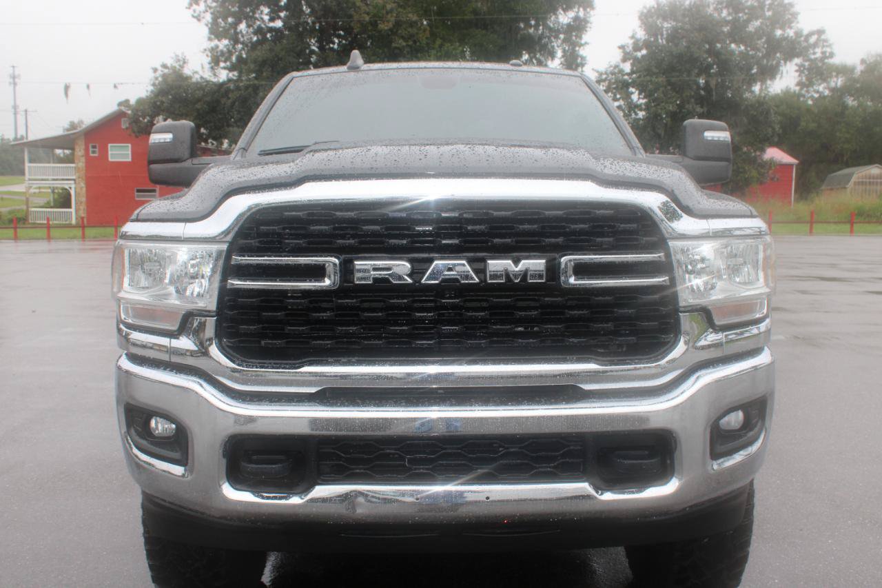 Used 2024 RAM 2500 Big Horn AWD/4WD image 2
