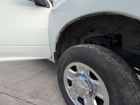 Used 2024 RAM 2500 Tradesman w/ Chrome Appearance Group image 28