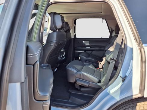 New 2026 Ford Expedition Platinum AWD/4WD image 36