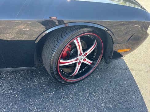 Used 2013 Dodge Challenger R/T Plus RWD image 33