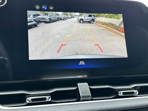 New 2026 Chevrolet Equinox LT image 23