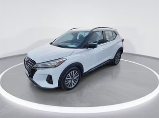 Certified 2024 Nissan Kicks SR video 4
