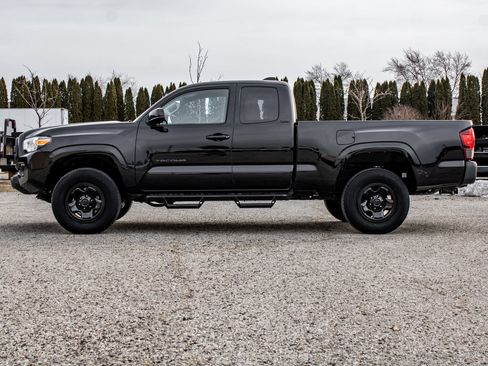 Used 2023 Toyota Tacoma SR5 image 4