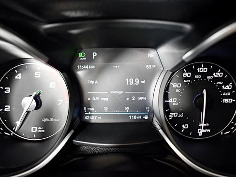 Used 2019 Alfa Romeo Stelvio Ti Sport w/ Quick Order Package 22S Sport image 25