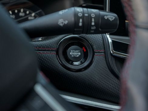 Used 2022 Jeep Compass Trailhawk w/ Trailhawk Convenience Group image 19