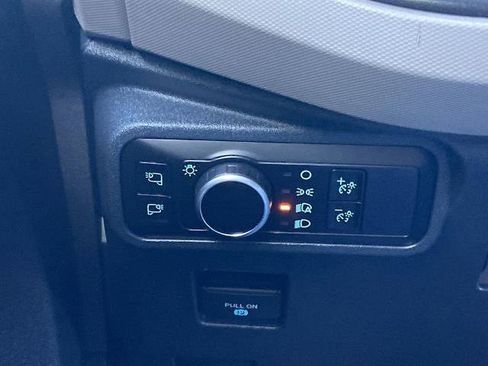 Used 2023 Ford Bronco Wildtrak image 14