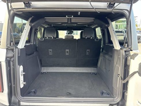 Used 2024 Ford Bronco Wildtrak image 12
