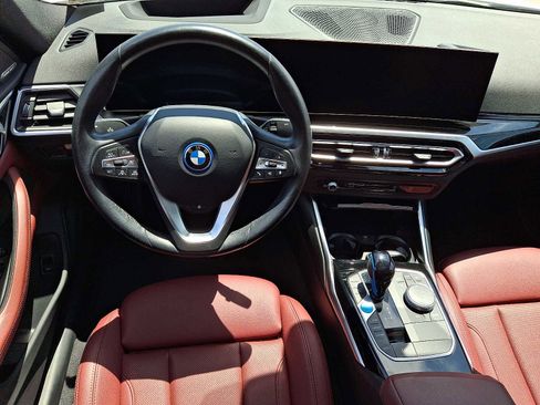 Used 2023 BMW i4 eDrive40 RWD image 11