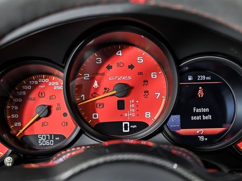 Used 2018 Porsche 911 GT2 RS RWD image 23