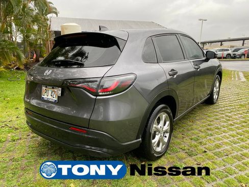 Used 2025 Honda HR-V LX image 7