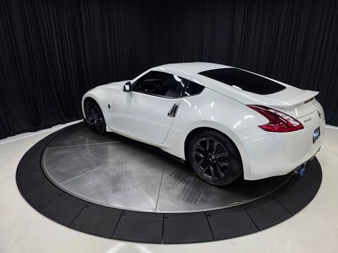 Used 2019 Nissan 370Z Coupe image 9