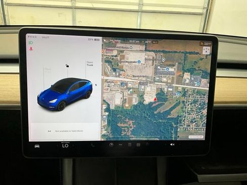 Used 2021 Tesla Model Y Long Range AWD/4WD image 9