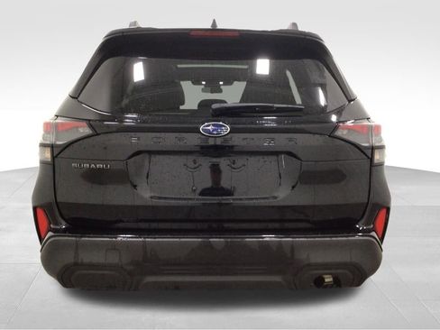 Used 2025 Subaru Forester Premium AWD/4WD image 19