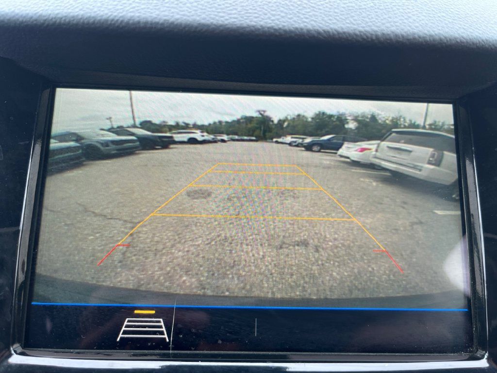 Used 2019 Chevrolet Trax LT w/ LT Convenience Package AWD/4WD image 17