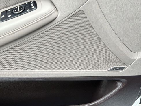 Used 2020 Genesis G80 5.0 Ultimate RWD image 21