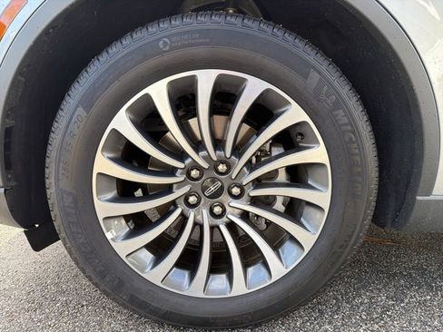 Used 2022 Lincoln Aviator Reserve image 20