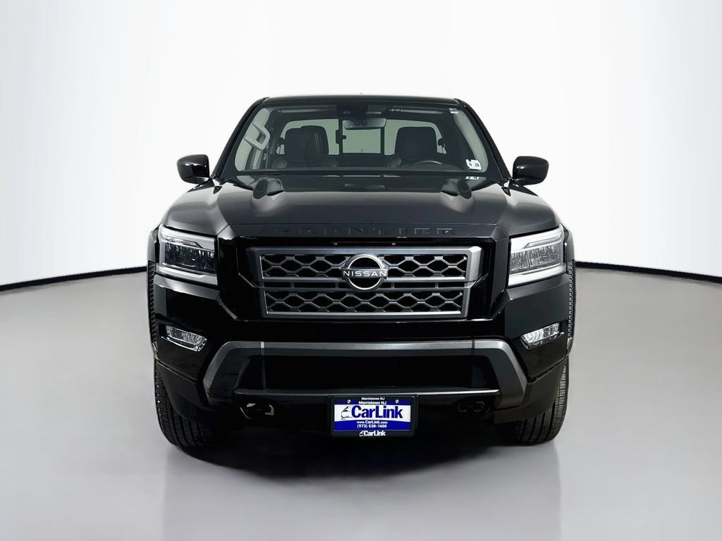 Used 2023 Nissan Frontier SV w/ SV Premium Package AWD/4WD image 2